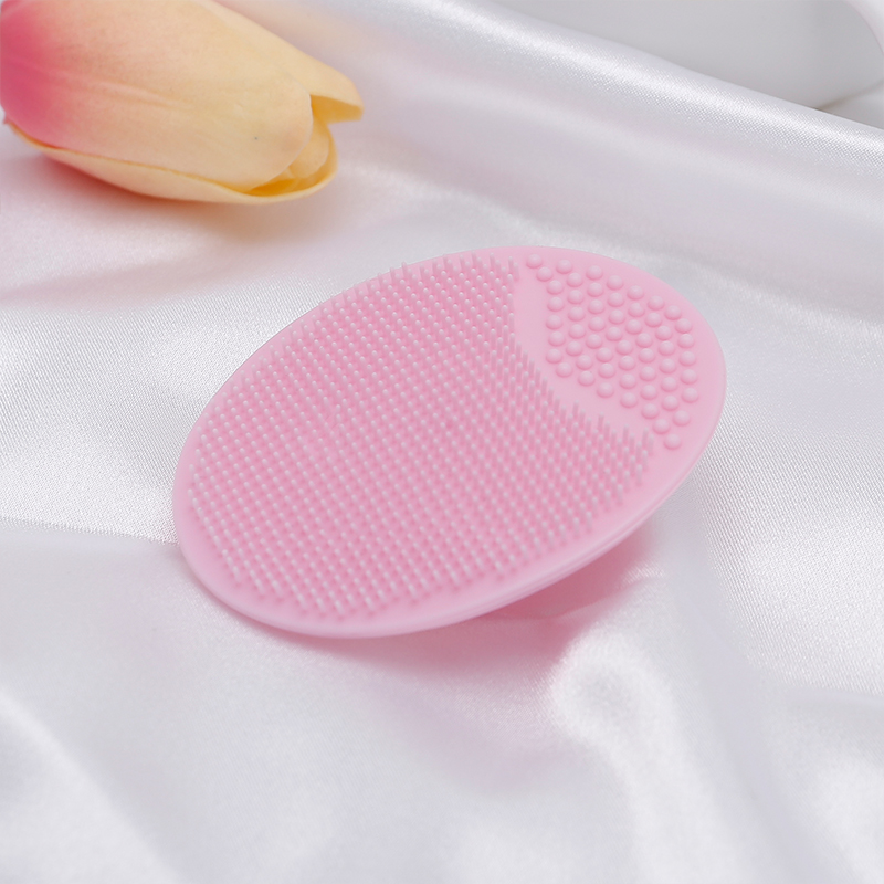 Nettoyant en silicone doux et brosse de masseur