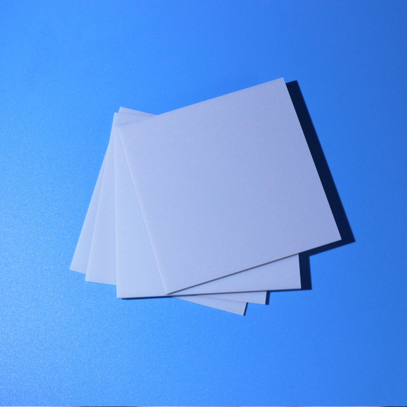 Substrat de céramique ennitrure d'aluminium