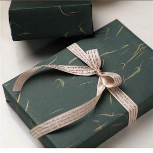 CMYK Impression papier journalier papier emballage personnalisé papier papier d\'emballage de vin pour mariage ou fête pour cadeaux