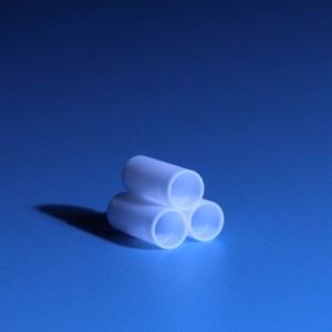 Macor peut traiter le tube en céramique en verre