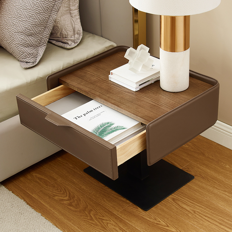 Table table denuit marron italienne moderne en cuir de jambe en cuir grosse tables de chevet en bois