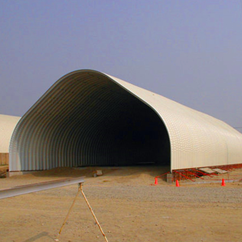 Caractéristiques de la machine de formation de rouleaux à longue portée