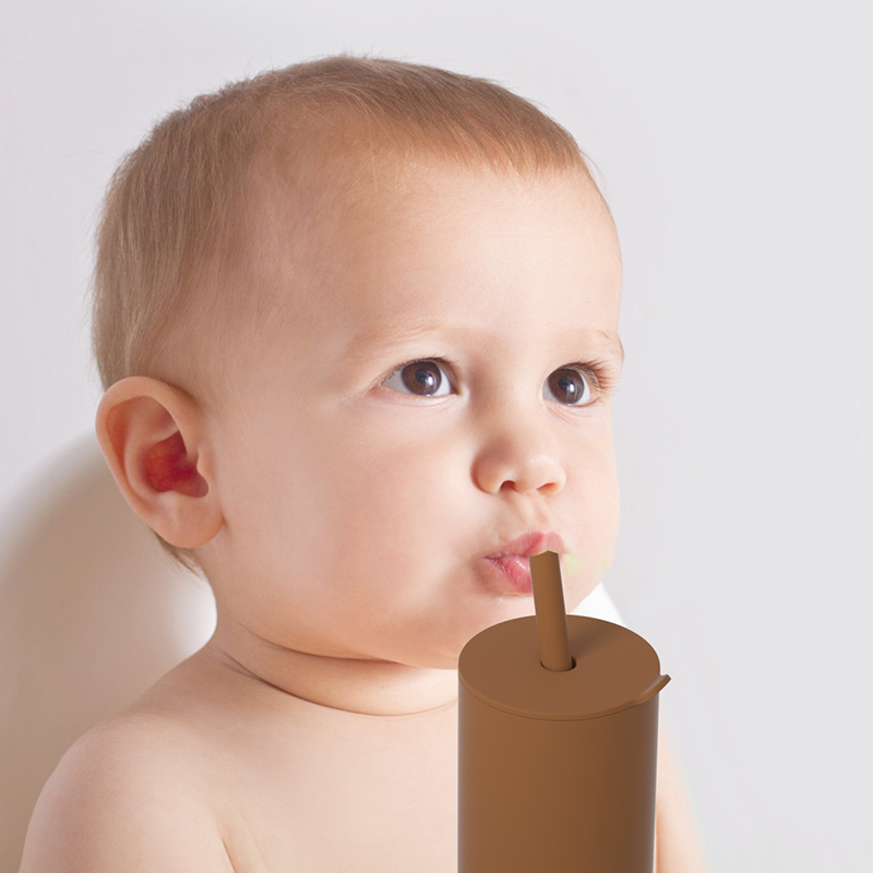 Tasse étanche à l'épreuve avec paille de silicone pour l'alimentation pour bébé