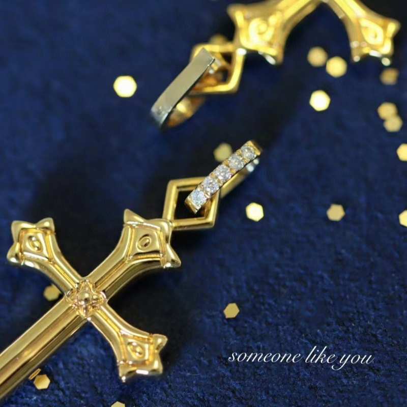 Boucles d'oreilles de mode en or 18 carats pour femmes