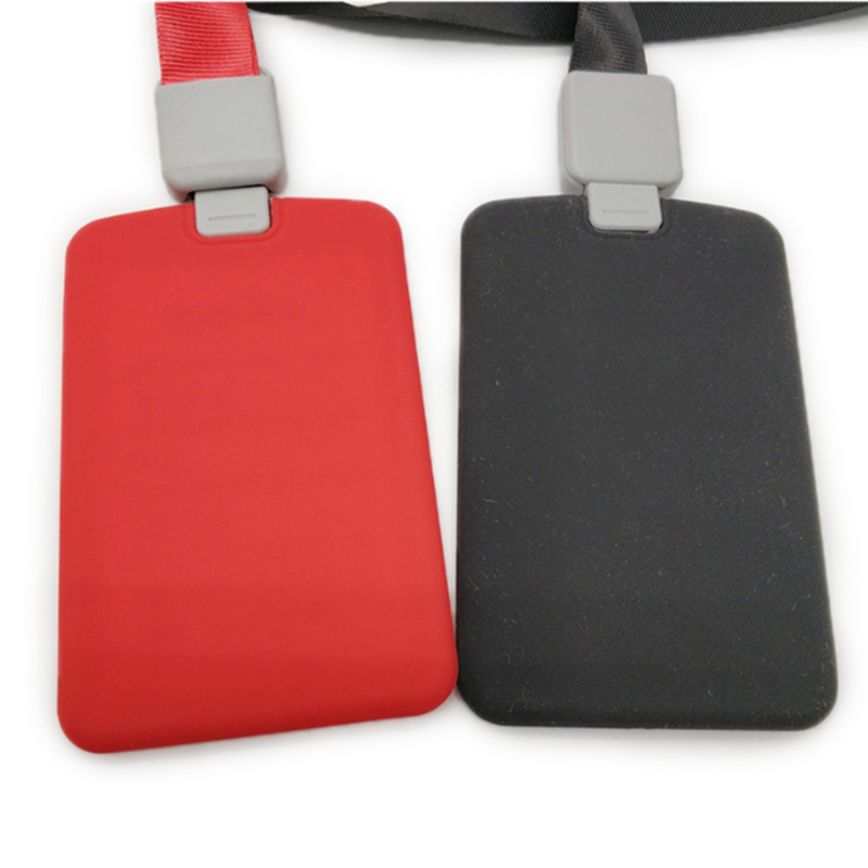 Factory Wholesale Silicone Id Carte Habit Badge ID Nom Card Case Bag Tag Solder avec fenêtre acrylique claire