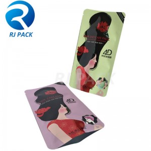 3 poches latérales avec fermeture éclair