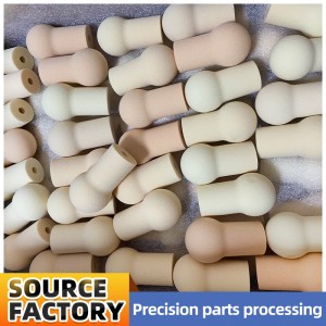 Pièces d\'usinage à quatre axes