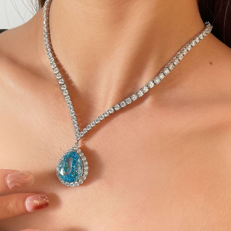 Collier de diamant complet de luxe haut de gamme
