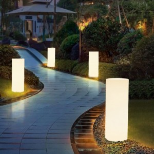 LED OUTDOOR Garden Art Decor Lights RGB Color Changement Cylindrical Lampe Postage Alitered Imperproof avec télécommande pour décor de jardin, commercial, mariage, célébration