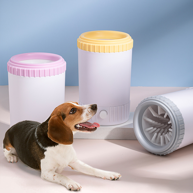 Portable pour chiens de chien Washer Paw Nettoyer pour les petits et moyens chiens avec des poils en silicone doux