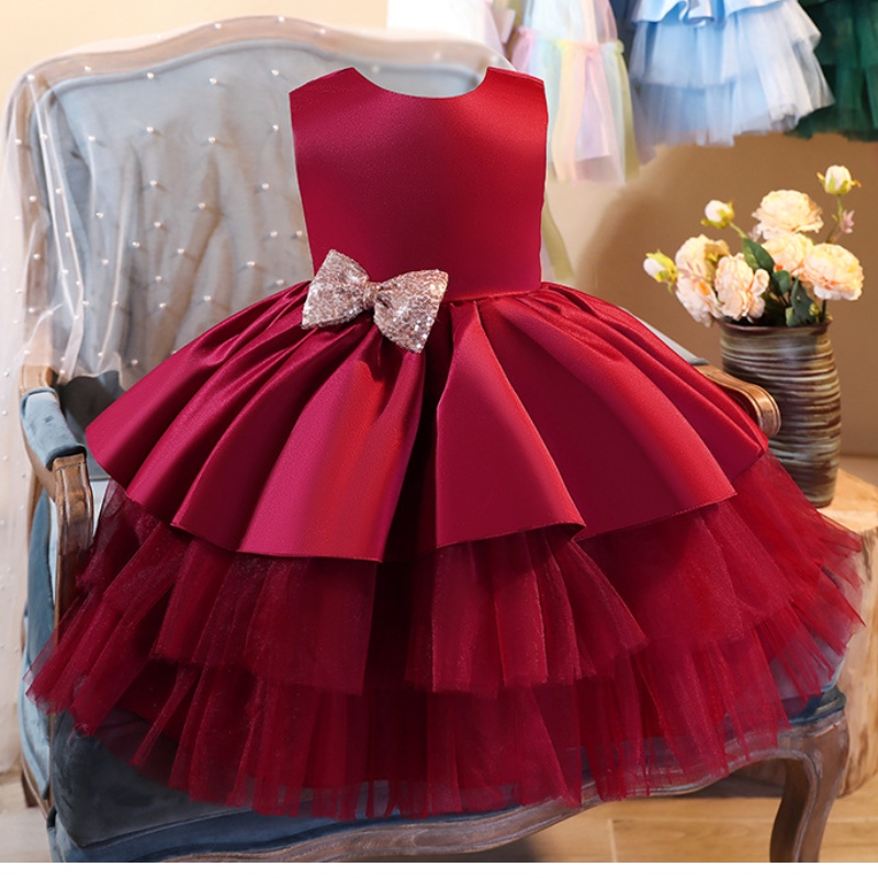 Gâteau de robe en v-à col