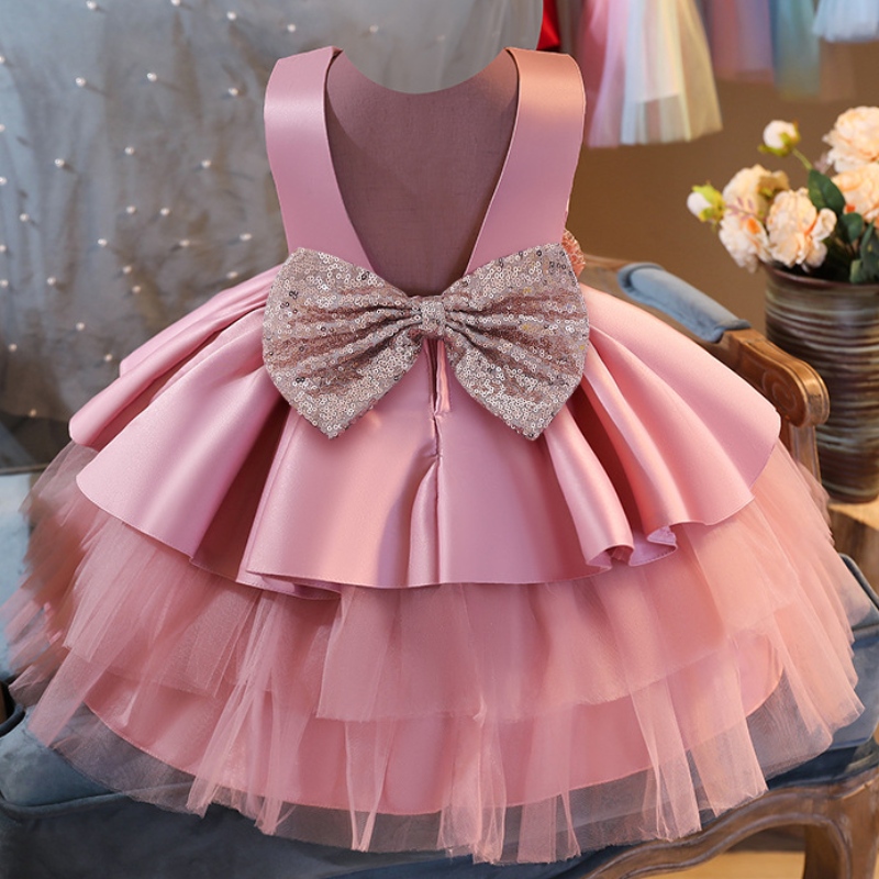 Gâteau de robe en v-à col