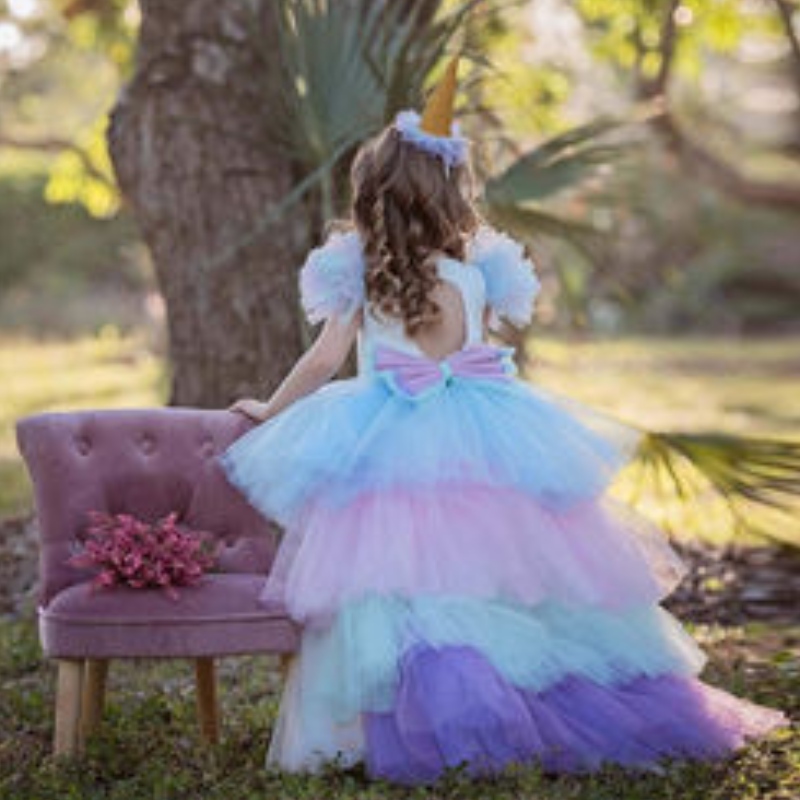 Robe de fête à licorne pour filles costume bébé robe d'été enfants élégante fille porte une robe de princesse avec un train long