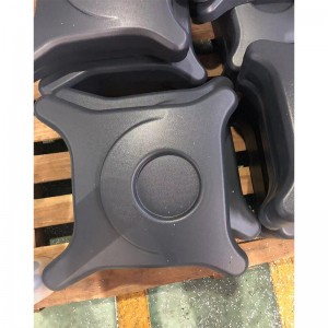 Coque en plastique de voiture sans conducteur