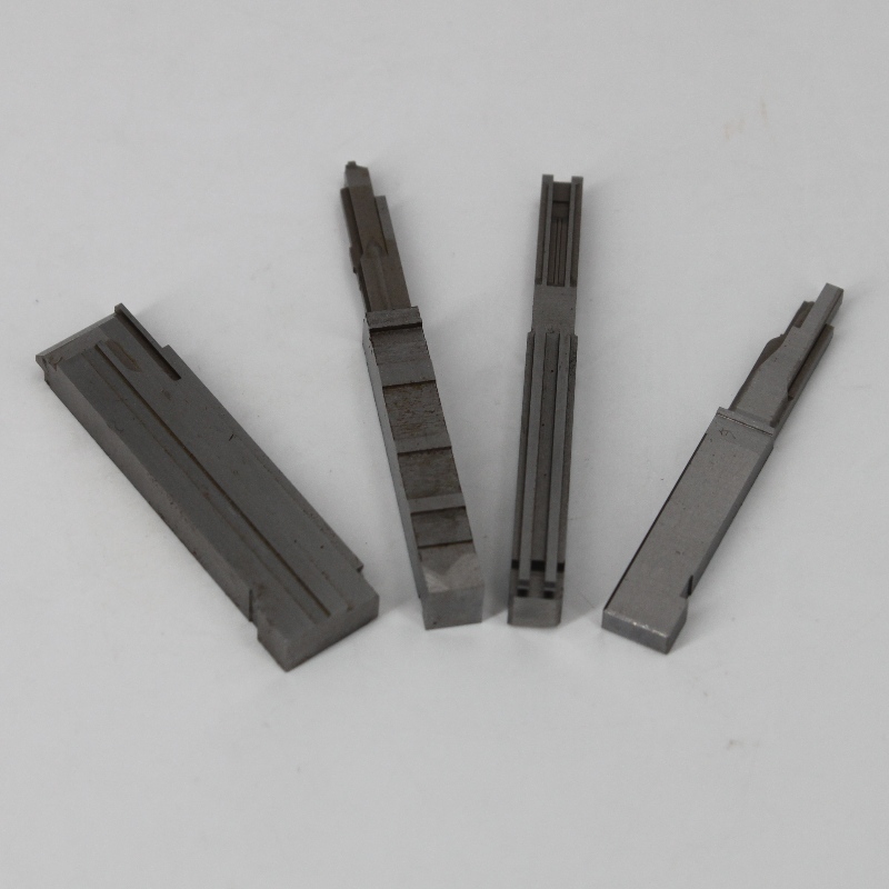 Injection en plastique insert-insert