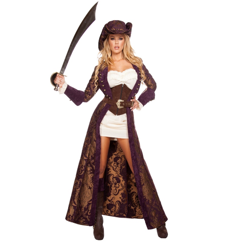Un costume décadent d'héroïne pirate