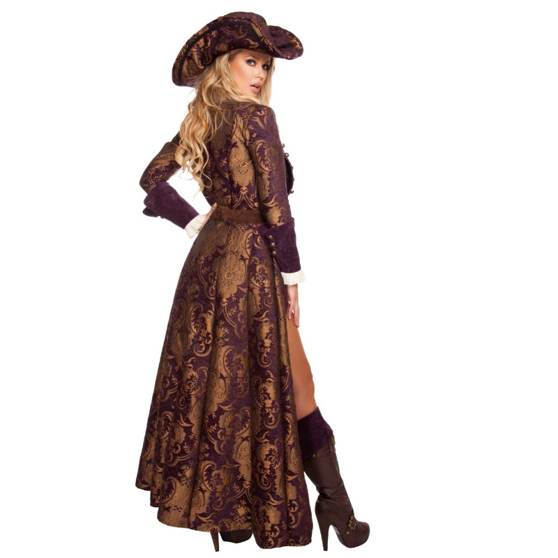 Un costume décadent d'héroïne pirate