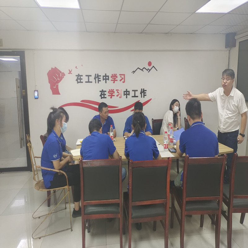 Les exportations de gestion viennent dansnotre entreprise pour obtenir des conseils et une formation