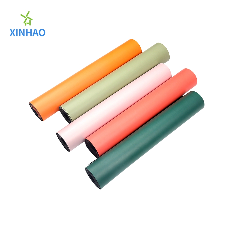 Mat de yoga en caoutchouc PU en gros, support le logo et motif personnalisés, épaisseur 4 mm/5 mm le tapis de fitness de protection environnementale en caoutchoucnaturel peut être inodorenon glissant