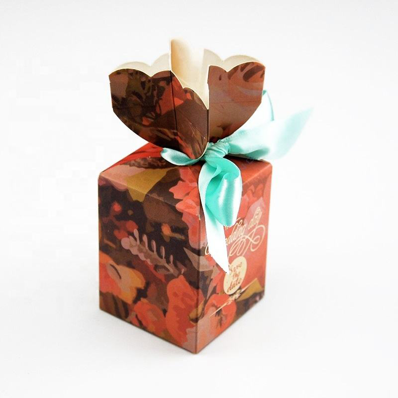 Impression personnalisée Boîte cadeau en papier invité de bonbon de mariage