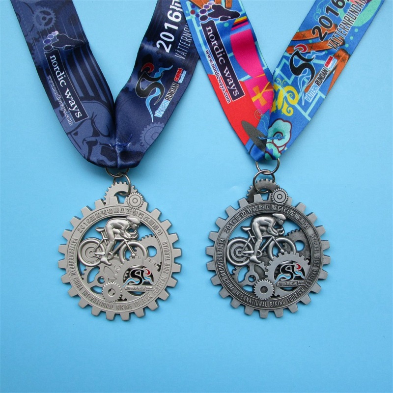 Collier médaillon personnalisé Médailles de cycle 3D Médailles stéréoscopiques 3D