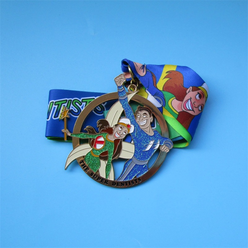 Médailles de sport Fabricant Design Cartoon Caractère Médailles de métal pour vendre