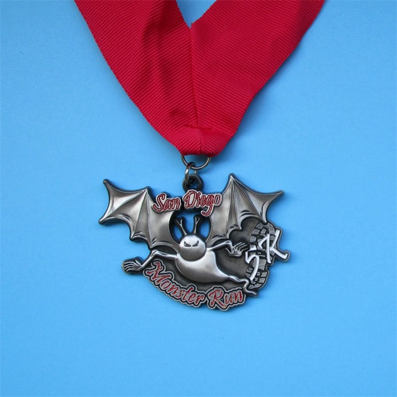 Médailles de moulage en alliage en zinc concevez votre propre médaille d'alliage de sport avec médaillon de lonyard