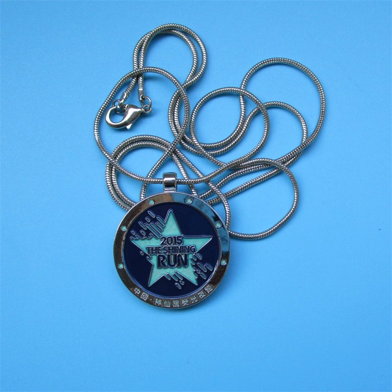 Design de mode Collier d'honneur du médaille personnalisé en émail émaillé émaillé émaillé