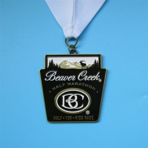 Concevez votre propre médaille personnalisée en alliage de zinc 3D Metal 5k Marathon Taekwondo Race Finisher Award Médailles Sport avec ruban