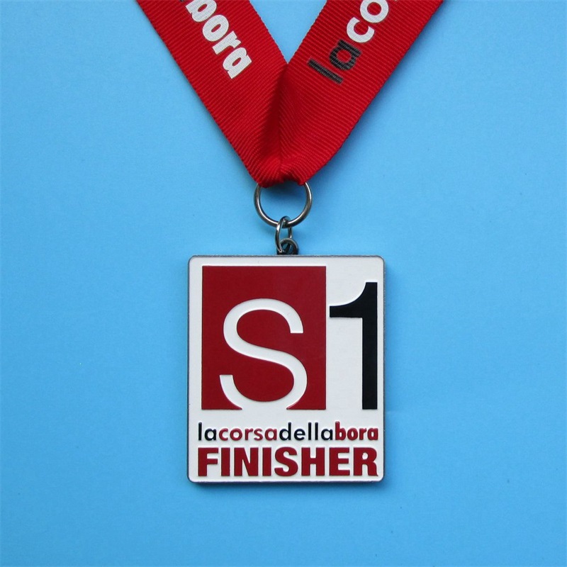 Médaille de conception cool gratuite Custom Metal Gold Medal Marathon Finisher Médailles