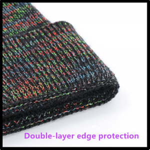 Chapeau en tricot réfléchissant arc-en-ciel