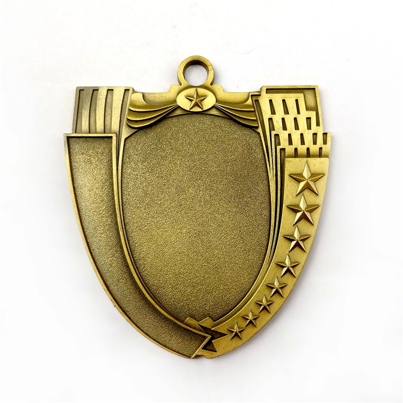 Collier médaillon personnalisé d'or