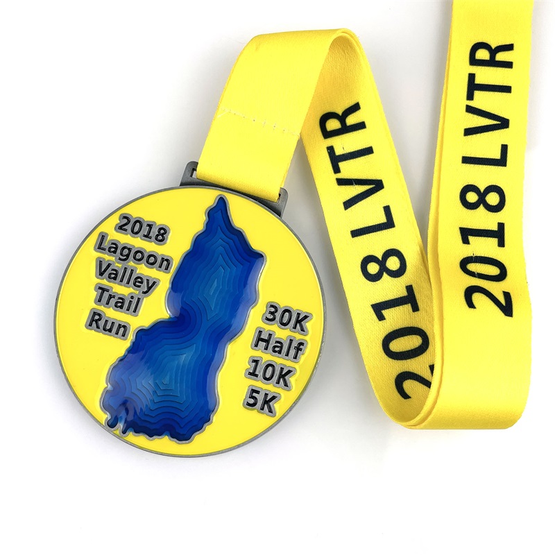 Médaille de moulage en alliage en alliage zinc imprimé UV Médailles de semi-marathon personnalisées