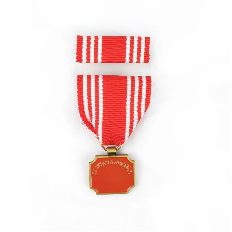 Médaillon d'émail dur médaillon Die Badge en métal 3D Médailles d'activité et récompense les médailles d'honneur avec un ruban court