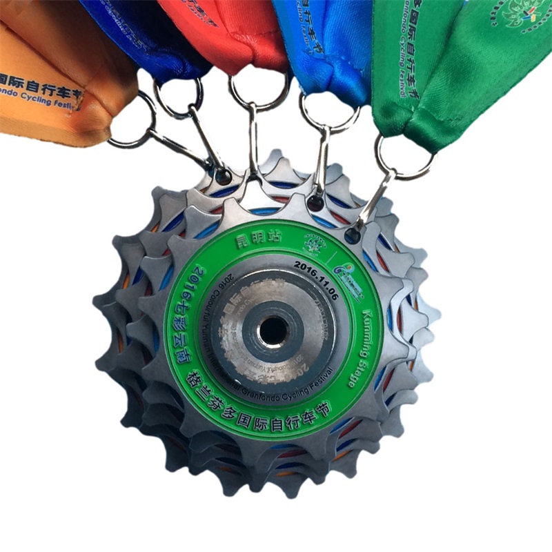 Trophées et médailles personnalisées Sports Sports Médailles de cyclisme Médaille de cyclisme Ribbon Metal Football 3D Médaille de verrouillage