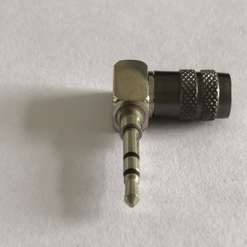 Socket de casque sans soudure à trois étages de 2,5 mm de fiche de son stéréo à un câble adaptateur en bloc de borne 3p