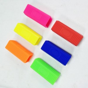 PET Dog & cat Épilateur silicone PET Hair Block Roller Cleaner, tapis brosse à poils de chien canapé creux brosse de nettoyage en silicone, imperméable et durable