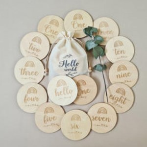 Artefact en bois grossesse bébé mois Milestone card carte commémorative mensuelle en bois carte de croissance