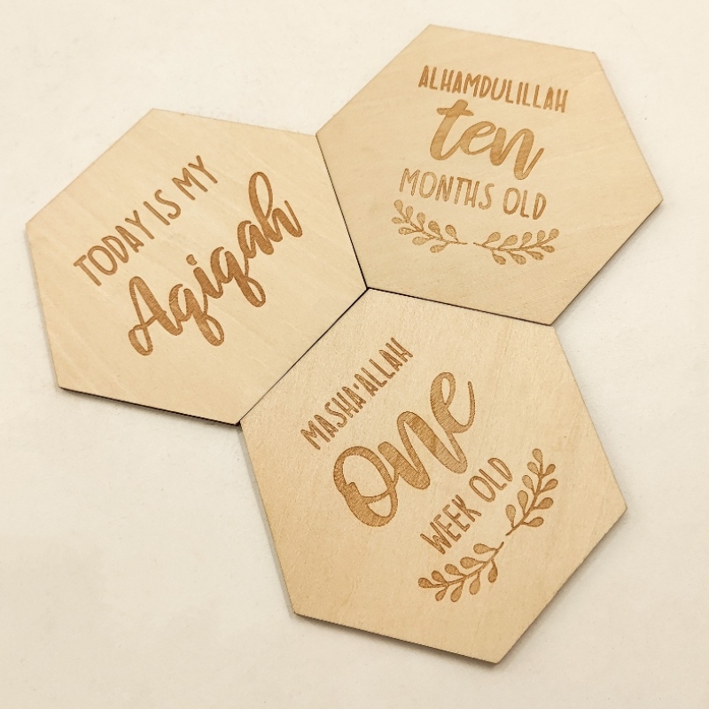 Carte d'étape en bois en bois laser en bois sculpté polygone baby \\ souvenir de bébé souvenir