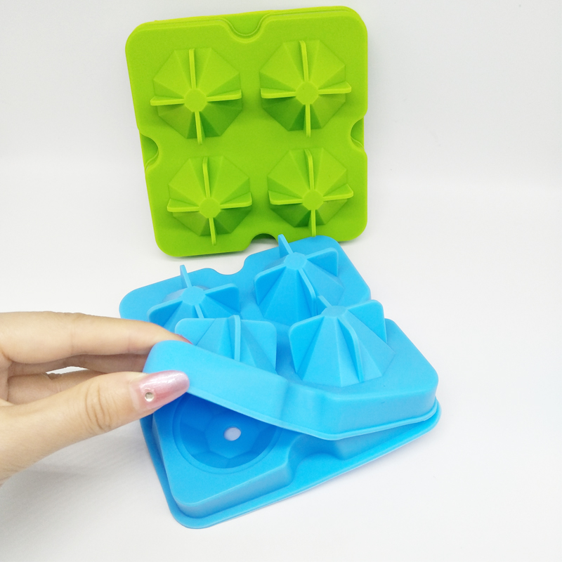 Diamant Flexible Silicone Ice Cube Cube Moule, fabrique quatre diamants géants, moule à glace en silicone à libération facile, pour le whisky, les cocktails et les boissons à jus,