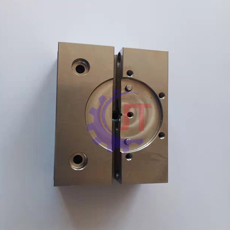 A290-8116-Y751+A290-8116-Y752 Guide Uppper Bloc L70 X W55 X H31mm