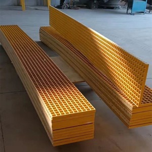 Répandi de passerelle en fibre de verre 25 mm d\'épaisseur surface concave