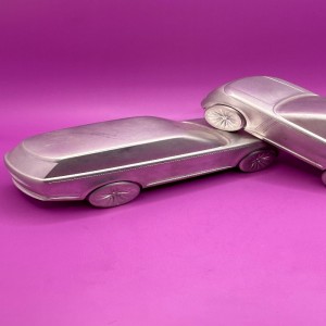 Jouet de voiture modèle