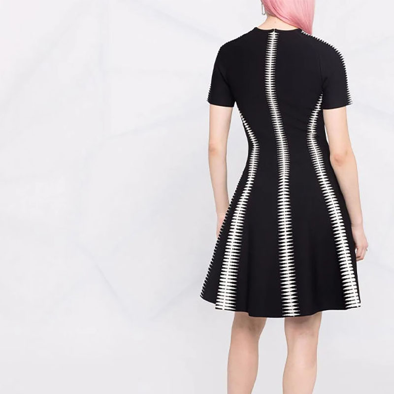 2022 OEM personnalisé&ODM Femme Robe de pull tricotée Luxury Femme \\ Sweater