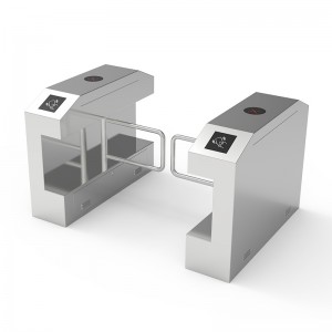 Porte swing anti-collision bizarre