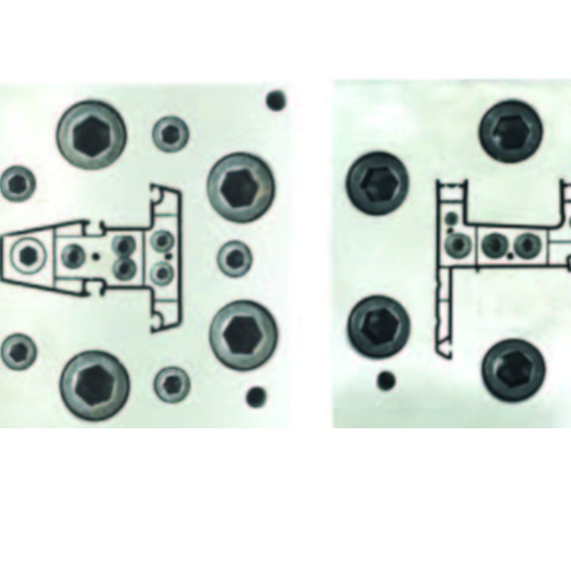 Moule d'extrusion de profil en plastique