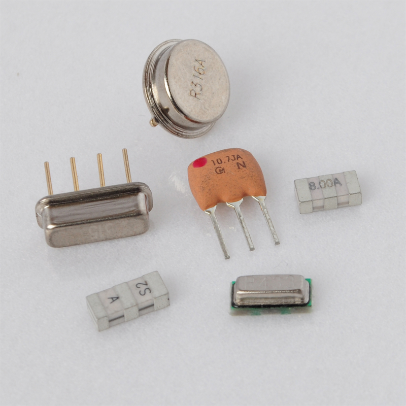 Oscillateur en cristal 49US