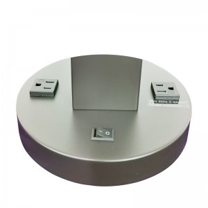 Deux tons lampe de table de finitionnickelnoir et brossé avec un interrupteur à bascule sur/off et deux prises pratiques à la salle d\'hôtes