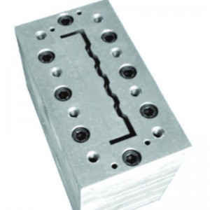 Moule d\'extrusion en plastique avec colonne romaine