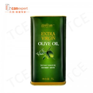 Olive d\'huile de boîte